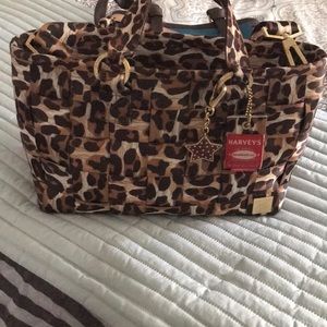 Harvey’s Seatbelt bag